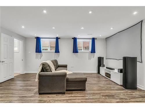 1034 Meredith Avenue, Mississauga, ON - Indoor