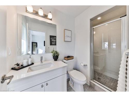 1841 Thames Circle, Milton, ON - Indoor Photo Showing Bathroom