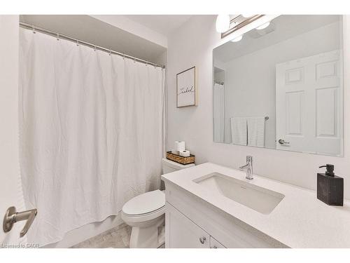 1841 Thames Circle, Milton, ON - Indoor Photo Showing Bathroom
