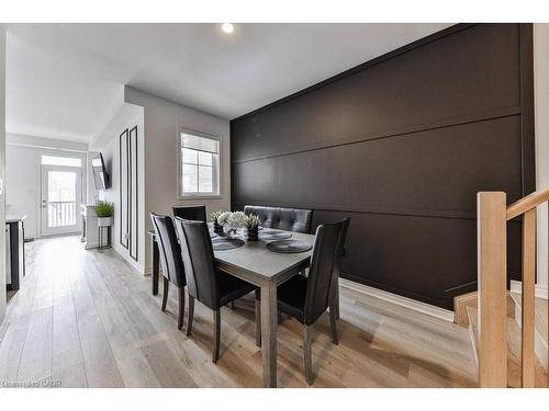 1841 Thames Circle, Milton, ON - Indoor Photo Showing Dining Room
