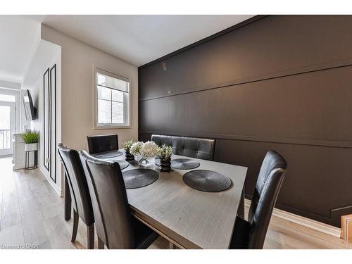 1841 Thames Circle, Milton, ON - Indoor Photo Showing Dining Room