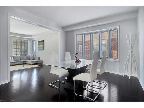 320 Robert Ferrie Drive, Kitchener, ON - Indoor Photo Showing Dining Room
