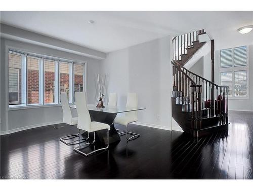 320 Robert Ferrie Drive, Kitchener, ON - Indoor