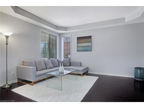 320 Robert Ferrie Drive, Kitchener, ON - Indoor Photo Showing Living Room