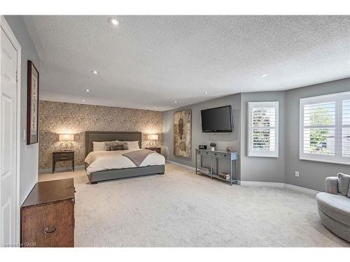 1399 Winterberry Drive, Burlington, ON - Indoor Photo Showing Bedroom