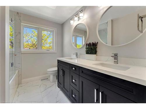 1399 Winterberry Drive, Burlington, ON - Indoor Photo Showing Bathroom