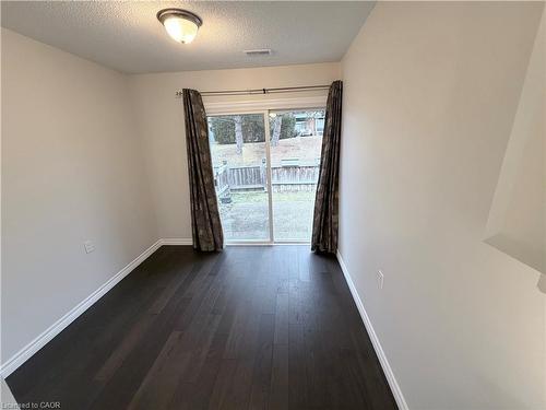 19 Mckenna Court, Hamilton, ON - Indoor Photo Showing Other Room