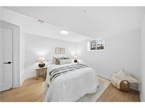 11 Garside Avenue S, Hamilton, ON - Indoor Photo Showing Bedroom