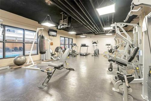 1208-150 Charlton Avenue E, Hamilton, ON - Indoor Photo Showing Gym Room