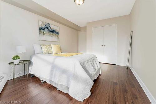 1208-150 Charlton Avenue E, Hamilton, ON - Indoor Photo Showing Bedroom