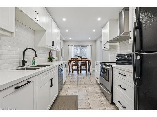 55 Enfield Drive, Cambridge, ON - Indoor Photo Showing Kitchen With Double Sink