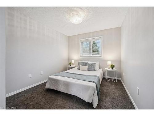 55 Enfield Drive, Cambridge, ON - Indoor Photo Showing Bedroom