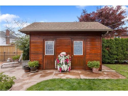 47 Burnt Ember Court, Kitchener, ON - Outdoor