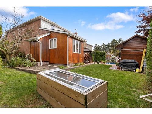 47 Burnt Ember Court, Kitchener, ON - Outdoor