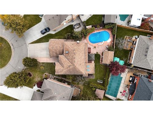 47 Burnt Ember Court, Kitchener, ON - Outdoor