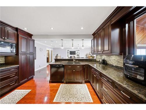 47 Burnt Ember Court, Kitchener, ON - Indoor Photo Showing Kitchen