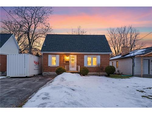 157 Bridgeport Road E, Waterloo, ON - Outdoor