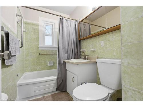 157 Bridgeport Road E, Waterloo, ON - Indoor Photo Showing Bathroom