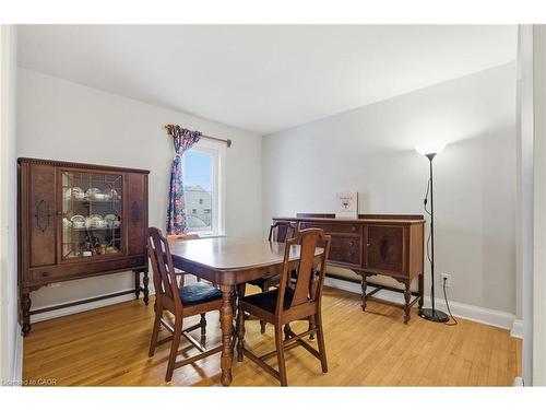 157 Bridgeport Road E, Waterloo, ON - Indoor Photo Showing Dining Room