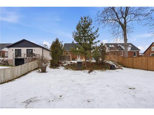 157 Bridgeport Road E, Waterloo, ON - Outdoor