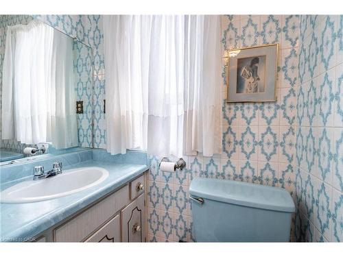 244 Hughson Street N, Hamilton, ON - Indoor Photo Showing Bathroom
