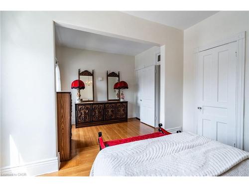 244 Hughson Street N, Hamilton, ON - Indoor Photo Showing Bedroom