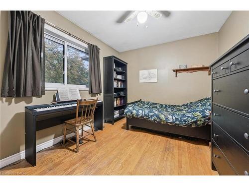 287 Villa Place, Waterloo, ON - Indoor Photo Showing Bedroom