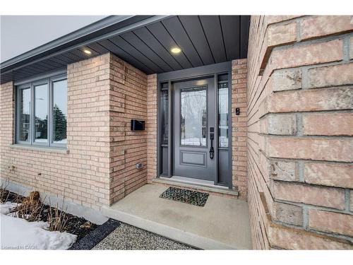 451 Knightsbridge Court, Waterloo, ON - Outdoor With Exterior