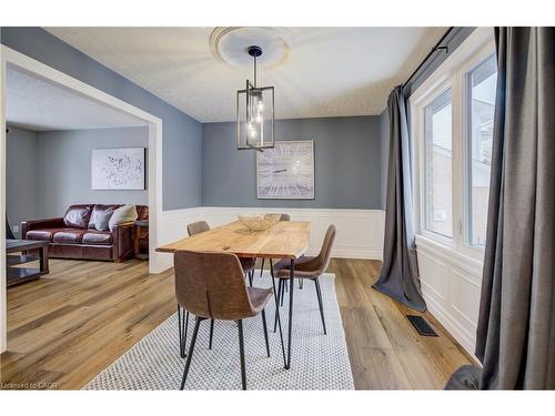 451 Knightsbridge Court, Waterloo, ON - Indoor Photo Showing Dining Room