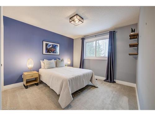 451 Knightsbridge Court, Waterloo, ON - Indoor Photo Showing Bedroom