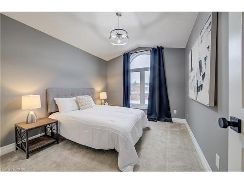 451 Knightsbridge Court, Waterloo, ON - Indoor Photo Showing Bedroom