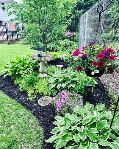 451 Knightsbridge Court, Waterloo, ON - Outdoor