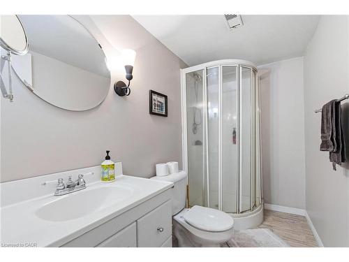 779 Rockway Drive, Kitchener, ON - Indoor Photo Showing Bathroom