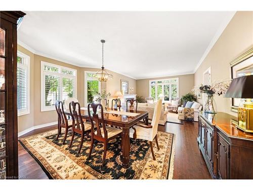 4165 Stonebridge Crescent, Burlington, ON - Indoor Photo Showing Dining Room