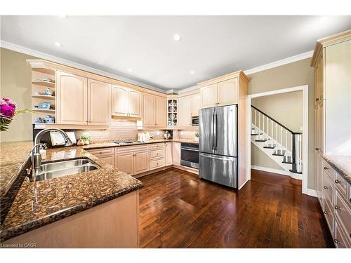 4165 Stonebridge Crescent, Burlington, ON - Indoor Photo Showing Kitchen With Double Sink