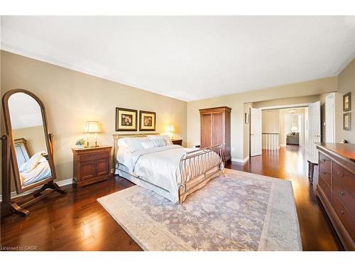 4165 Stonebridge Crescent, Burlington, ON - Indoor Photo Showing Bedroom