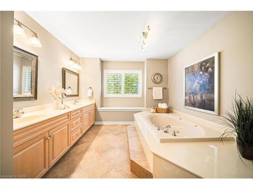 4165 Stonebridge Crescent, Burlington, ON - Indoor Photo Showing Bathroom
