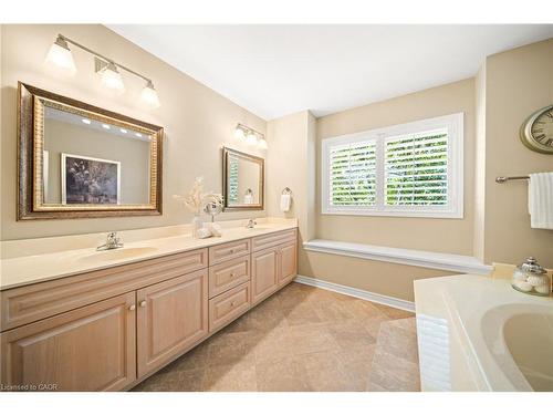 4165 Stonebridge Crescent, Burlington, ON - Indoor Photo Showing Bathroom