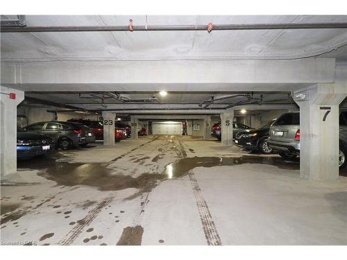 412-645 St. David Street S, Fergus, ON - Indoor Photo Showing Garage