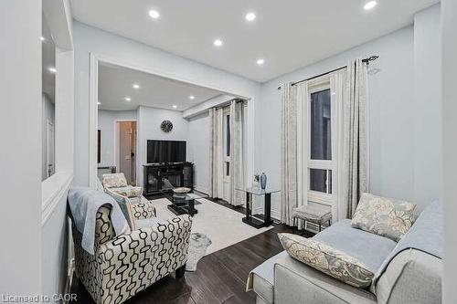 3420 Fountain Park Avenue, Mississauga, ON - Indoor