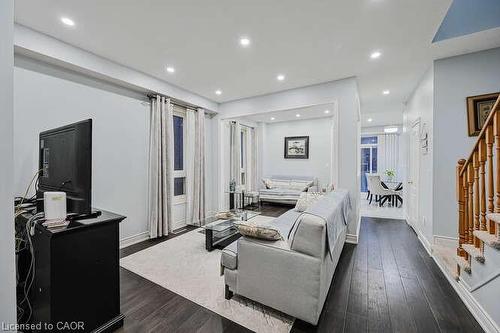 3420 Fountain Park Avenue, Mississauga, ON - Indoor