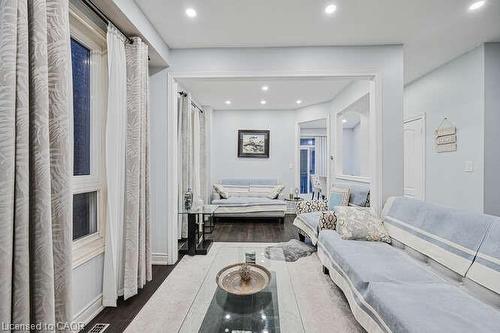 3420 Fountain Park Avenue, Mississauga, ON - Indoor