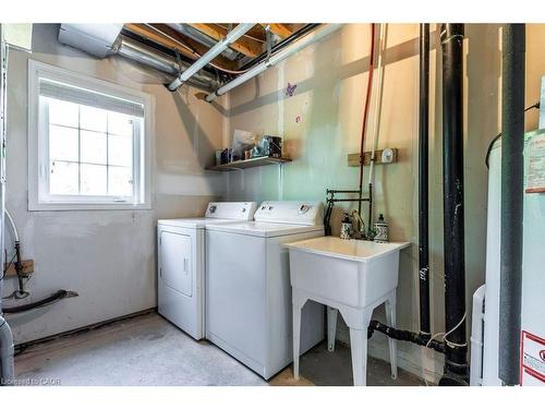 470 Beach Boulevard, Hamilton, ON - Indoor Photo Showing Laundry Room