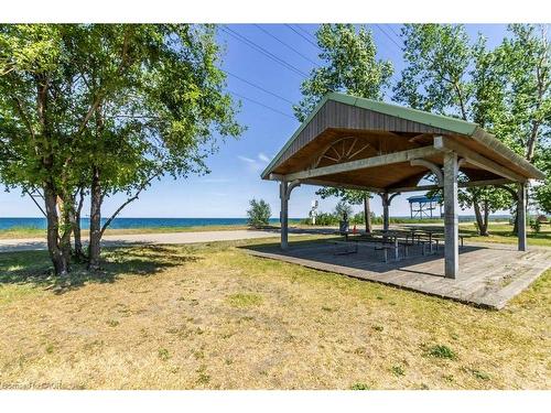 470 Beach Boulevard, Hamilton, ON - Outdoor