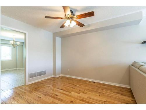 470 Beach Boulevard, Hamilton, ON - Indoor Photo Showing Other Room
