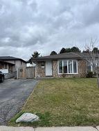 Lower-133 Hadeland Avenue  Hamilton, ON L9C 5Z8