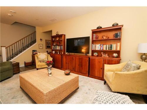 87A Abigail Avenue, Brantford, ON - Indoor Photo Showing Living Room