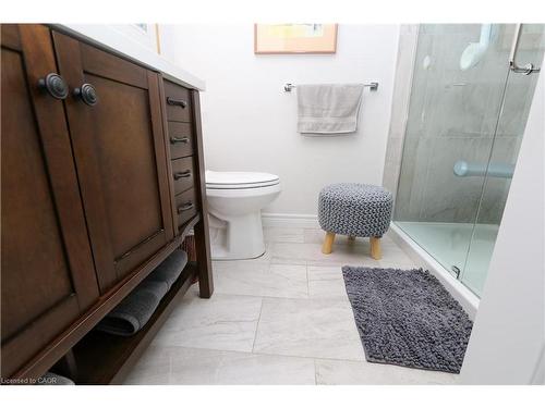 87A Abigail Avenue, Brantford, ON - Indoor Photo Showing Bathroom
