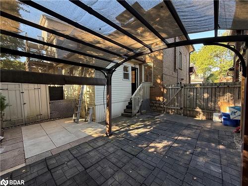 203 Fairleigh Avenue S, Hamilton, ON - Outdoor