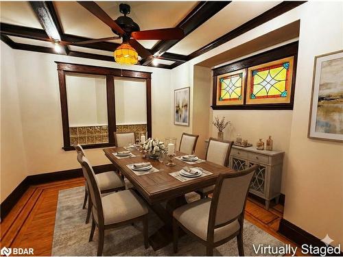 203 Fairleigh Avenue S, Hamilton, ON - Indoor Photo Showing Dining Room